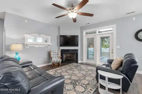 1106 Woods Court Morehead City NC 28557
