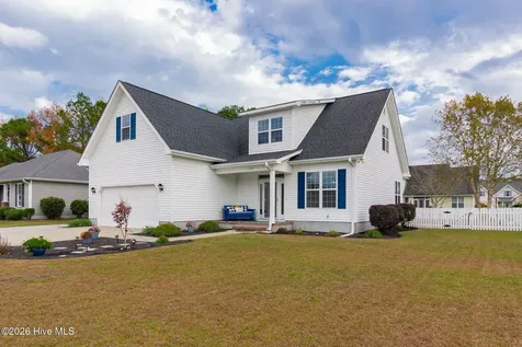 1106 Woods Court Morehead City NC 28557