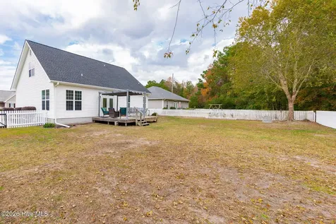 1106 Woods Court Morehead City NC 28557