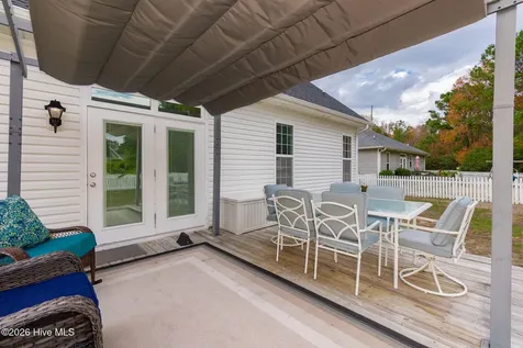 1106 Woods Court Morehead City NC 28557