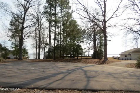 135 Wilson Circle Minnesott Beach NC 28510