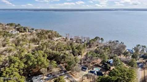 135 Wilson Circle Minnesott Beach NC 28510