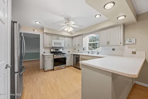 327 Plantation Drive New Bern NC 28562