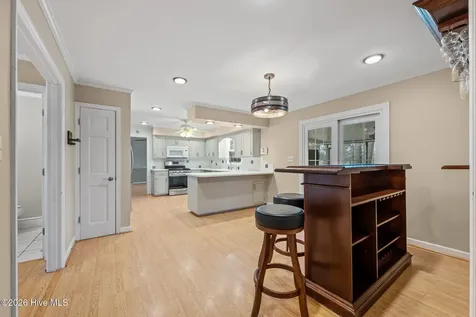 327 Plantation Drive New Bern NC 28562