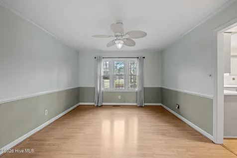327 Plantation Drive New Bern NC 28562