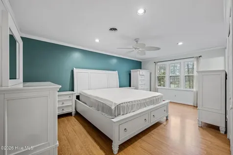327 Plantation Drive New Bern NC 28562