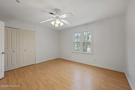 327 Plantation Drive New Bern NC 28562