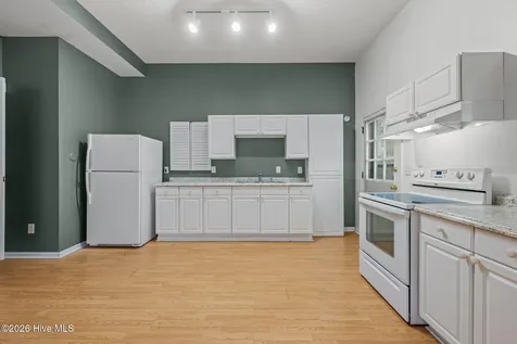 327 Plantation Drive New Bern NC 28562