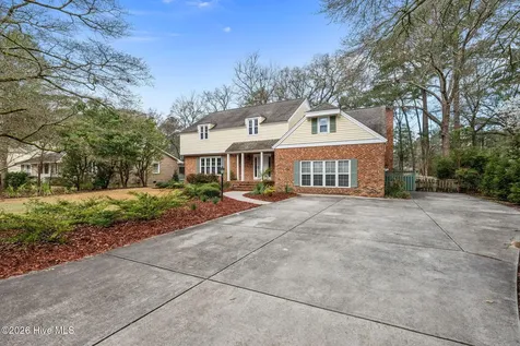 327 Plantation Drive New Bern NC 28562