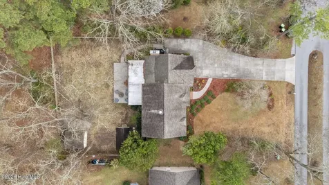 327 Plantation Drive New Bern NC 28562