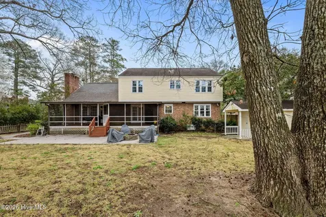 327 Plantation Drive New Bern NC 28562
