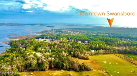 201 Madison Court Swansboro NC 28584