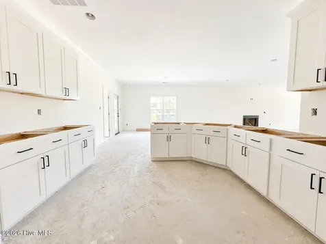 2889 Catherine Lake Road Richlands NC 28574