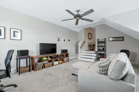 3726 White Cliffs Drive Castle Hayne NC 28429