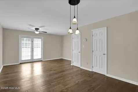 5022 Lamppost Circle Wilmington NC 28403