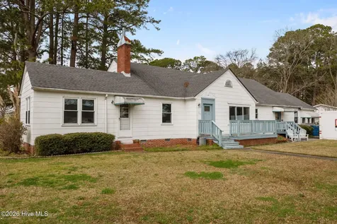225 N 6th Street Aurora NC 27806