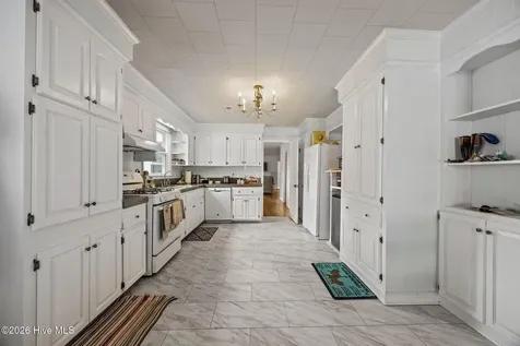 225 N 6th Street Aurora NC 27806