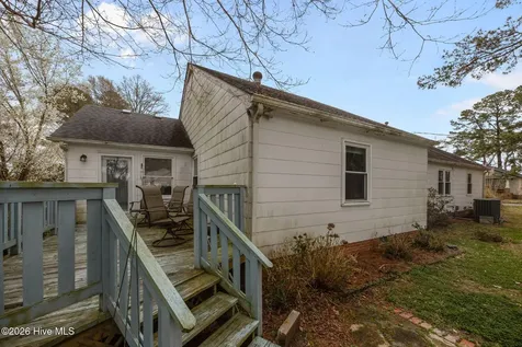225 N 6th Street Aurora NC 27806