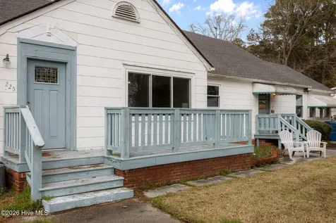 225 N 6th Street Aurora NC 27806