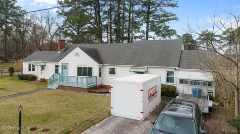 225 N 6th Street Aurora NC 27806