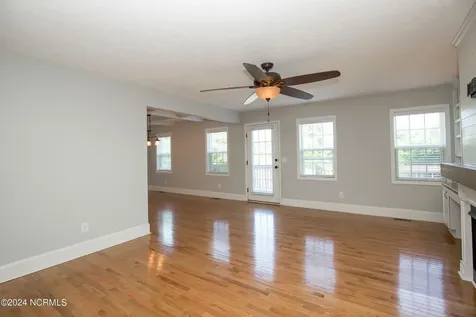 256 N Saylor Street Southern Pines NC 28387
