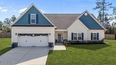 1044 Mackerel Manor New Bern NC 28562