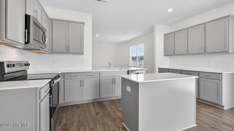 747 Lazy Elm Lane Aberdeen NC 28315