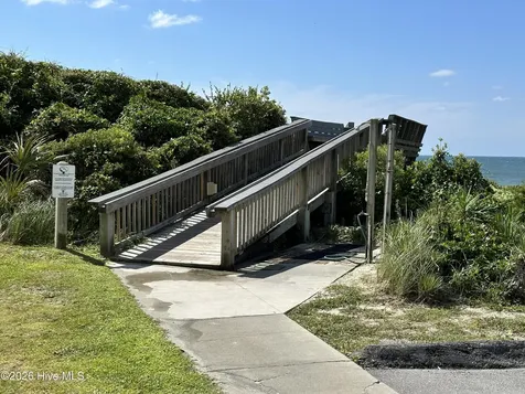 8801 Reed Drive Emerald Isle NC 28594