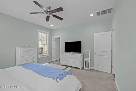3303 Hogan Court Morehead City NC 28557