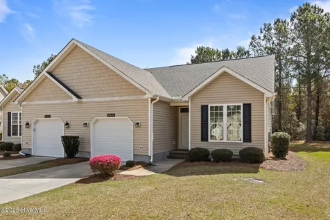 3303 Hogan Court Morehead City NC 28557