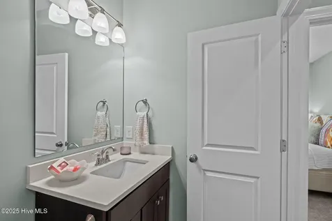 3303 Hogan Court Morehead City NC 28557