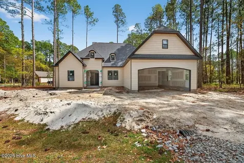 2127 Royal Pines Drive New Bern NC 28560