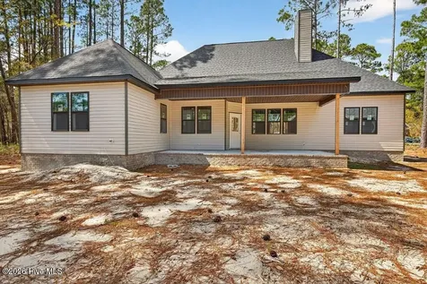 2127 Royal Pines Drive New Bern NC 28560