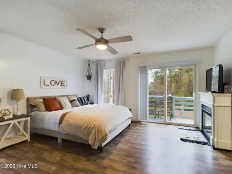 1121 Barkentine Drive New Bern NC 28560