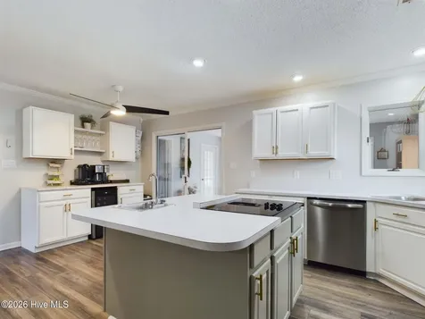 1121 Barkentine Drive New Bern NC 28560