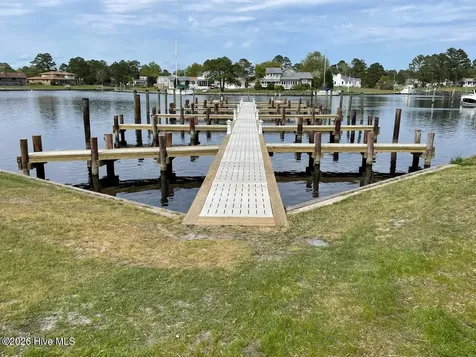 1121 Barkentine Drive New Bern NC 28560