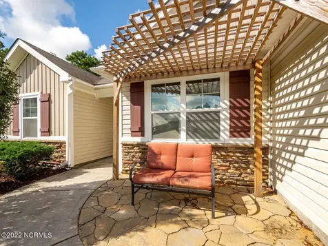 423 Blue Pennant Court Sneads Ferry NC 28460