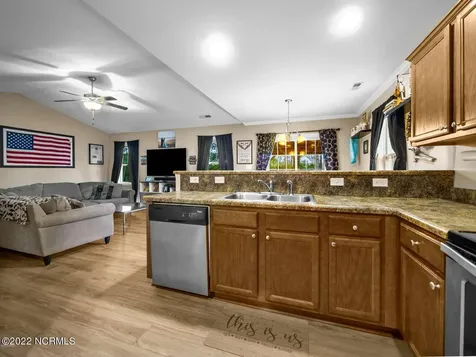 423 Blue Pennant Court Sneads Ferry NC 28460