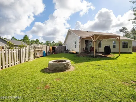 423 Blue Pennant Court Sneads Ferry NC 28460