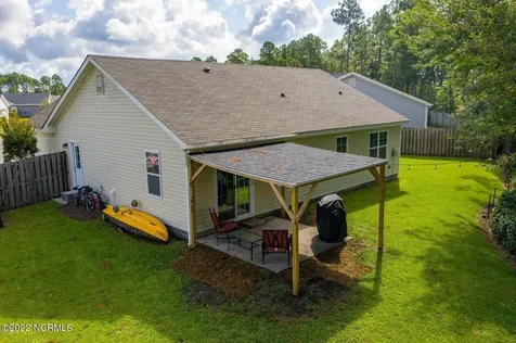 423 Blue Pennant Court Sneads Ferry NC 28460