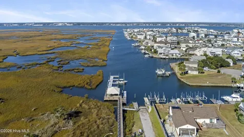 602 W Fort Macon Road Atlantic Beach NC 28512