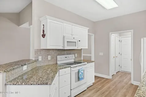 10 Topsail Court Calabash NC 28467