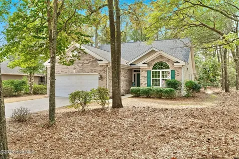 10 Topsail Court Calabash NC 28467