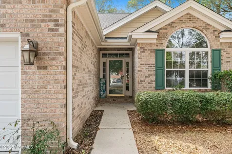 10 Topsail Court Calabash NC 28467