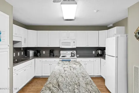 10 Topsail Court Calabash NC 28467