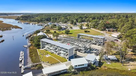 10 Topsail Court Calabash NC 28467