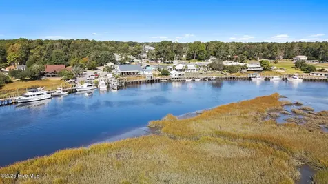 10 Topsail Court Calabash NC 28467