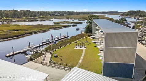 10 Topsail Court Calabash NC 28467
