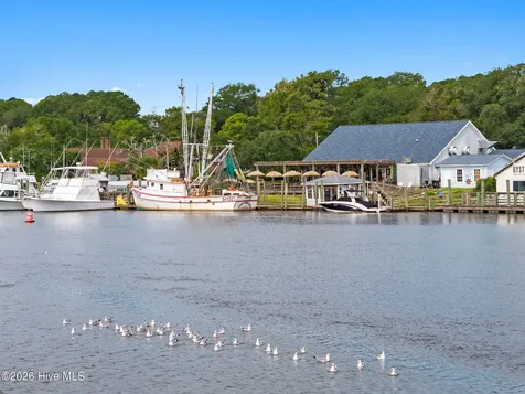 10 Topsail Court Calabash NC 28467