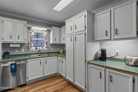 212 NE 33rd Street Oak Island NC 28465